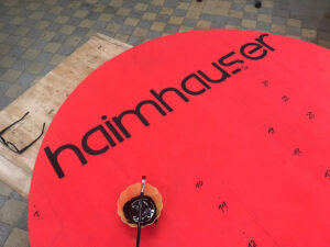 Beschriftung KuK-Logo