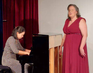 Bettina Koletnig und Jung Bin Kim-Jahn